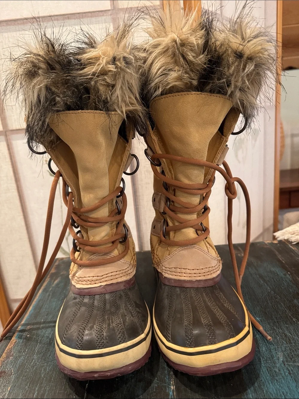 Sorel Women's Tan and Brown Faux-Fur Waterproof Winter Boots S6